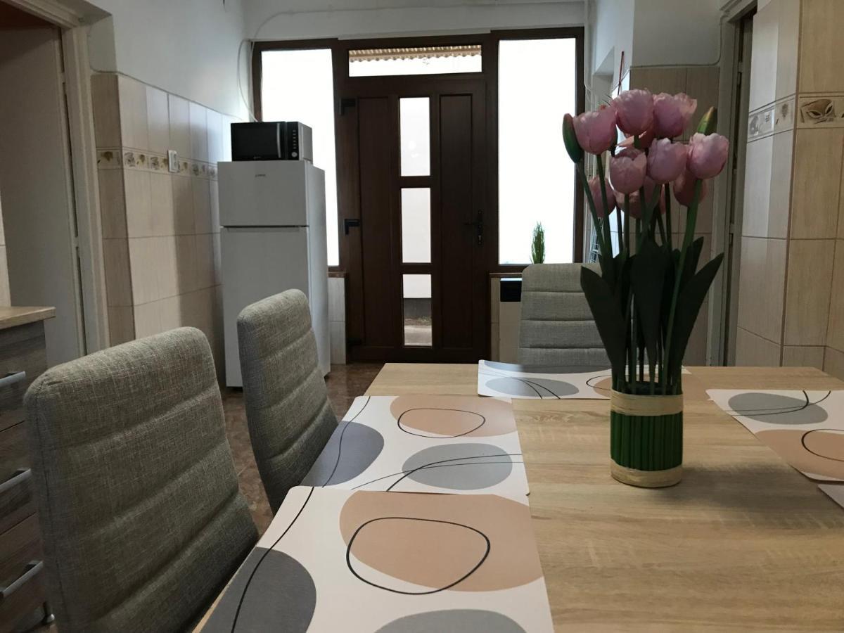 Summer Apartman Hajduszoboszlo Luaran gambar