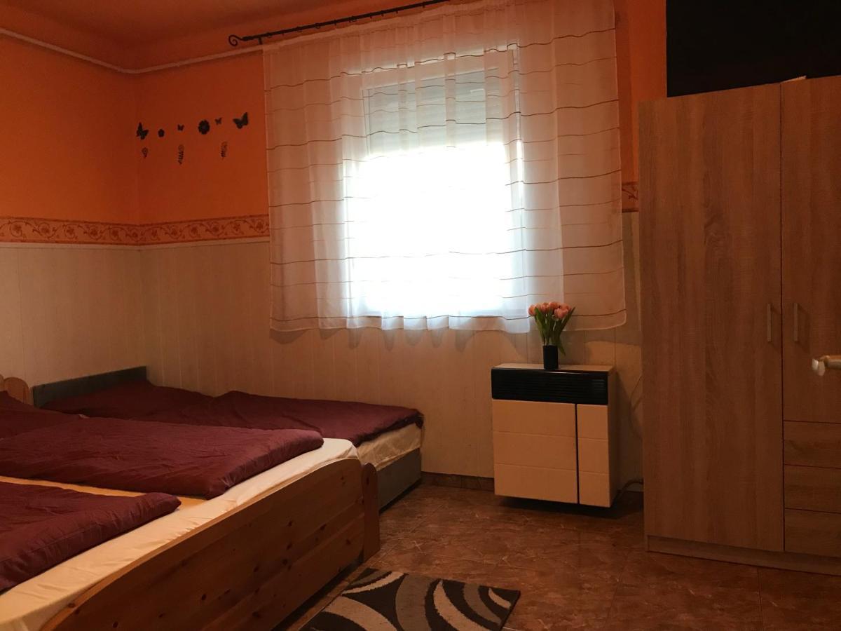 Summer Apartman Hajduszoboszlo Luaran gambar