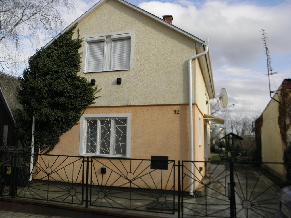 Summer Apartman Hajduszoboszlo Luaran gambar